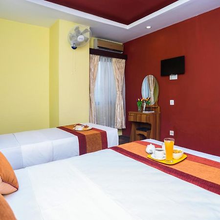 Oyo 105 Hotel Travel Inn Kathmandu Exteriör bild