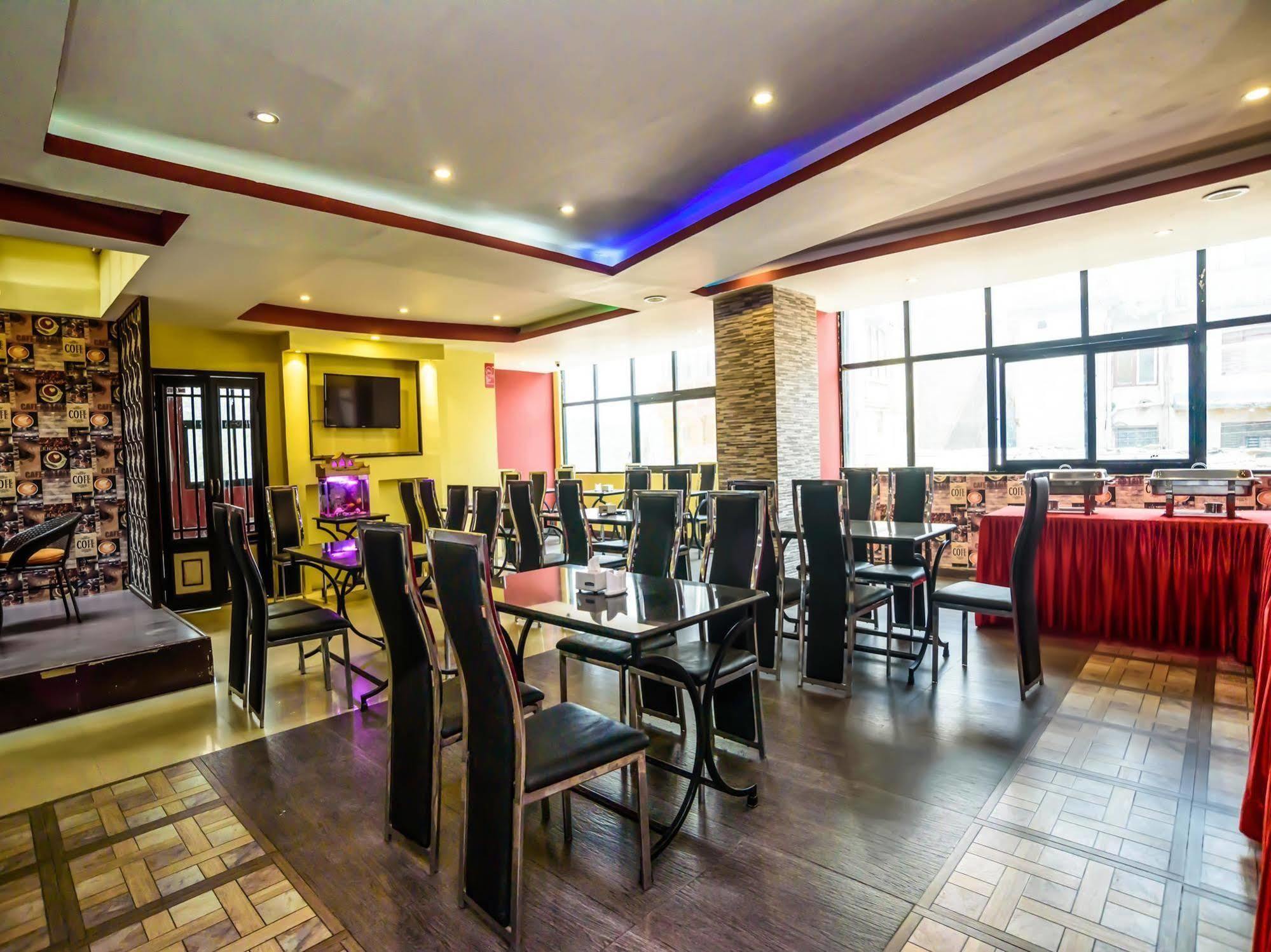 Oyo 105 Hotel Travel Inn Kathmandu Exteriör bild