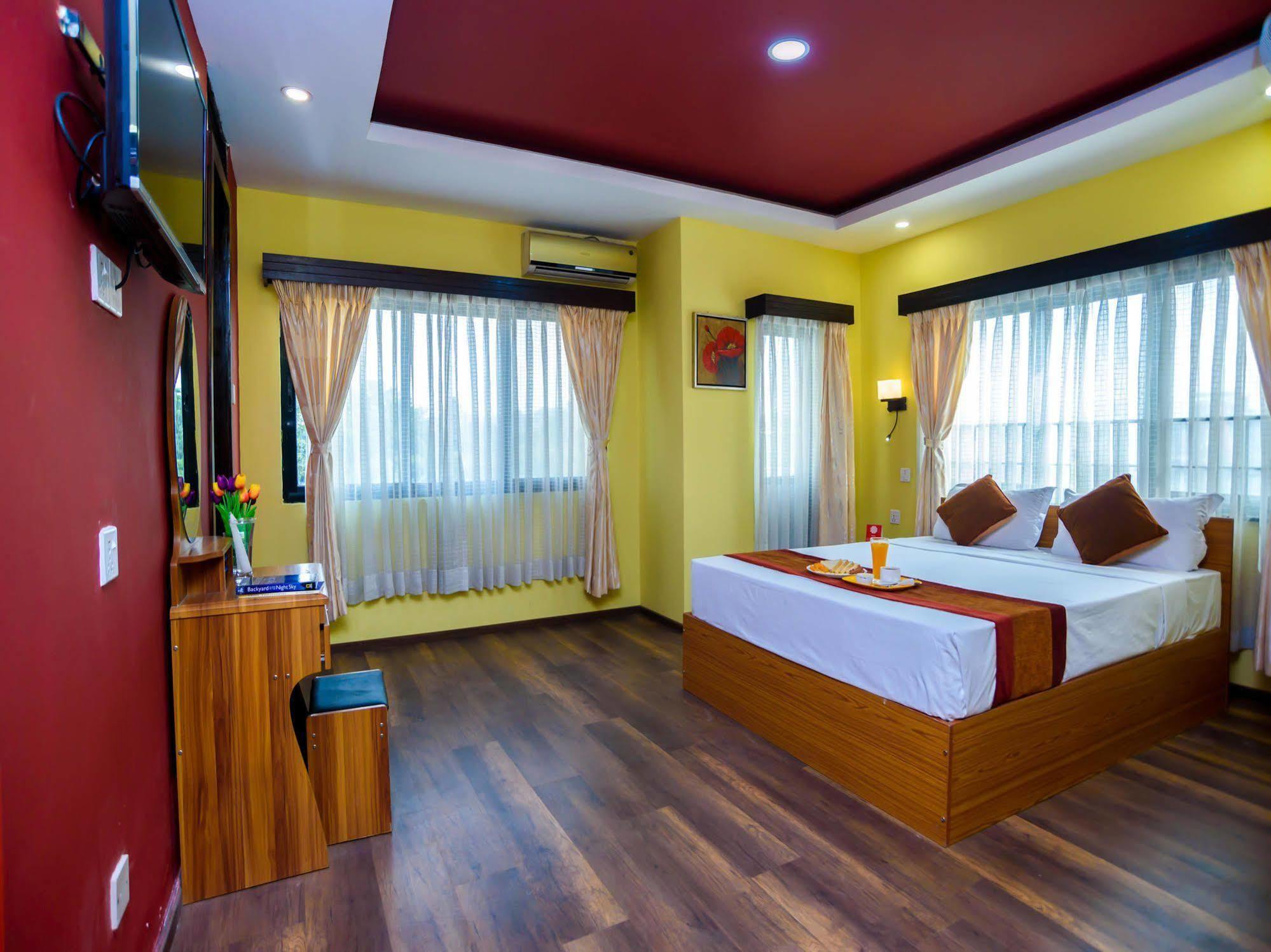 Oyo 105 Hotel Travel Inn Kathmandu Exteriör bild