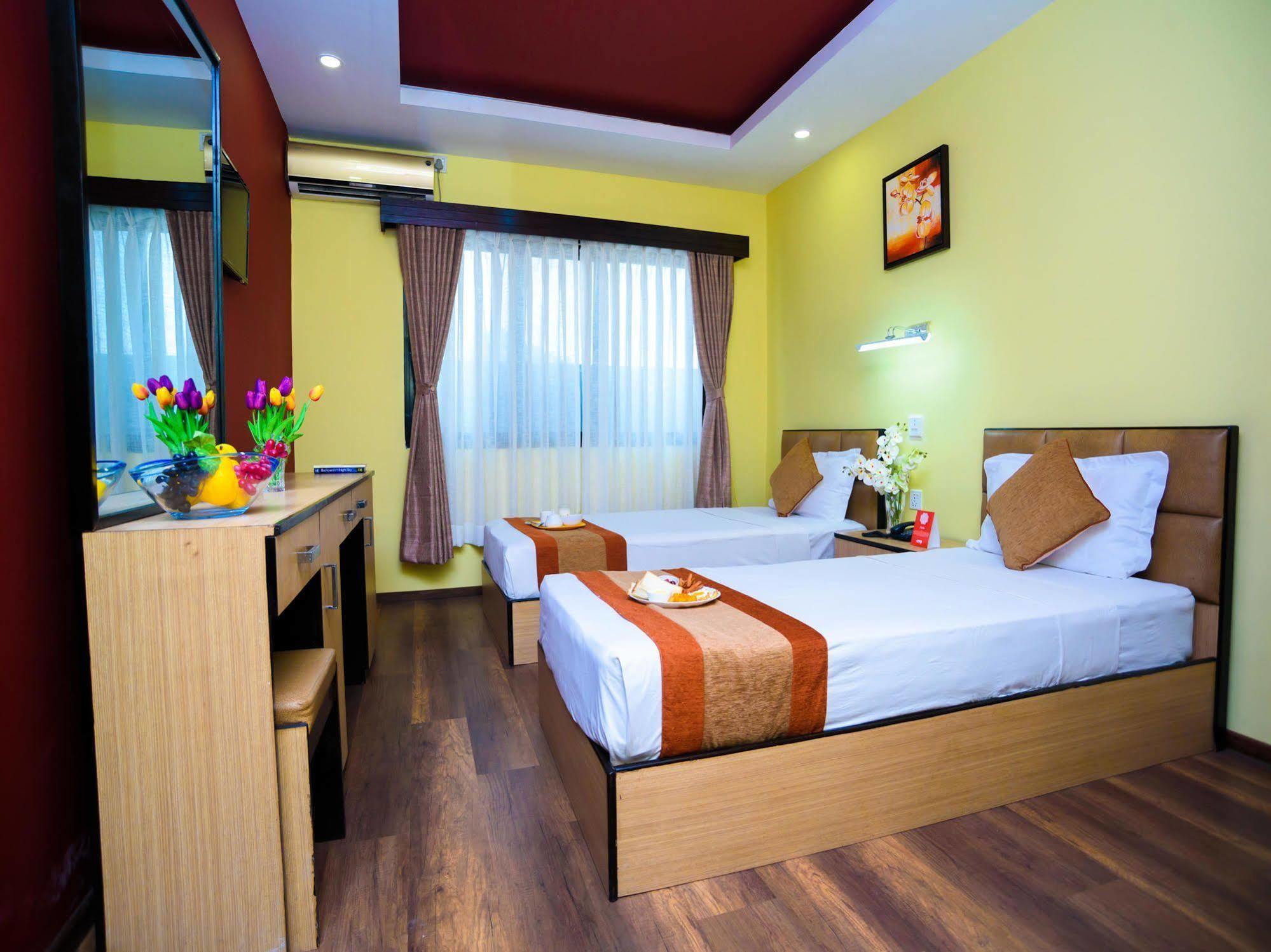 Oyo 105 Hotel Travel Inn Kathmandu Exteriör bild