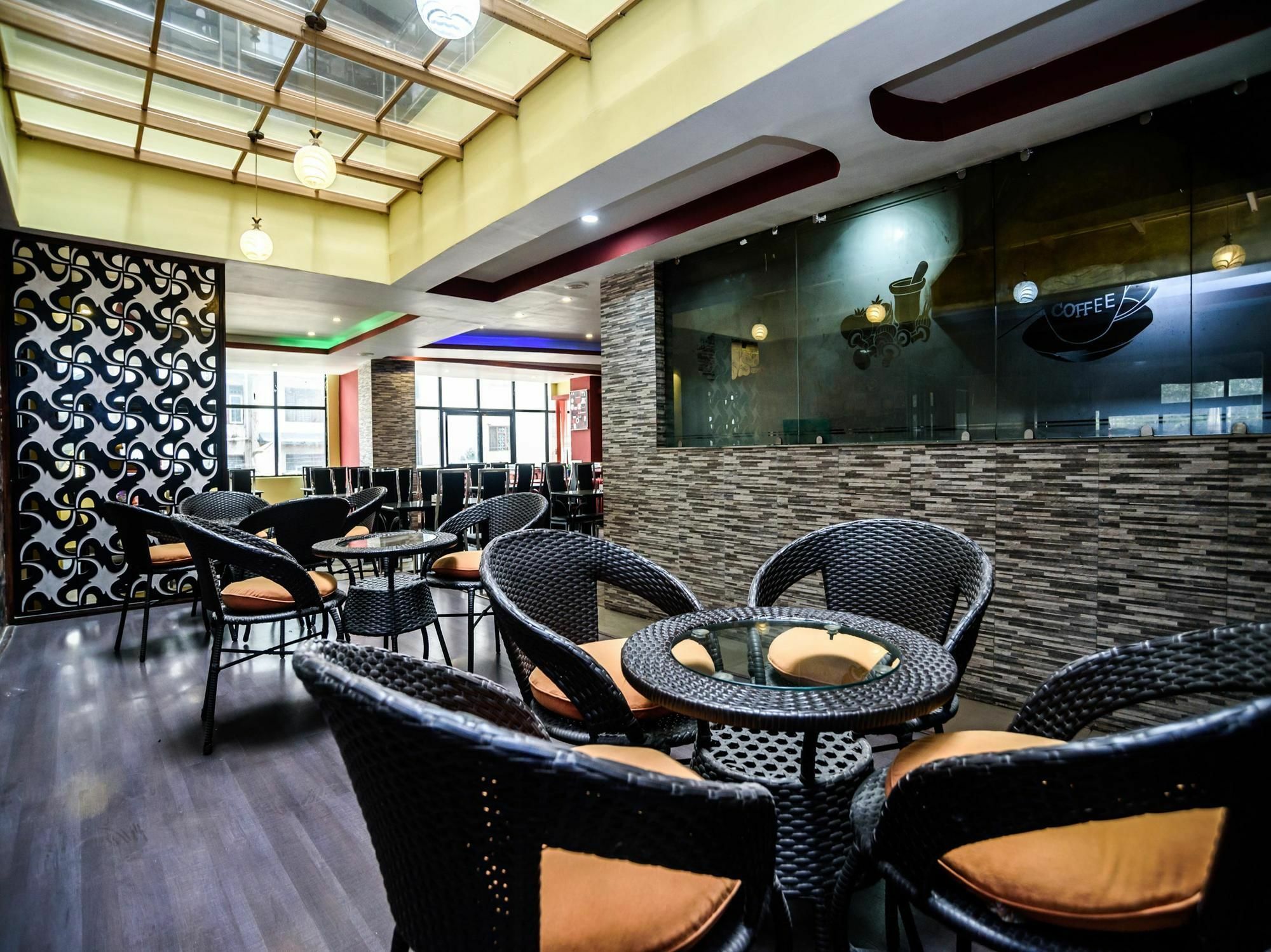 Oyo 105 Hotel Travel Inn Kathmandu Exteriör bild